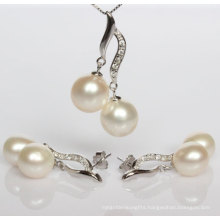 Silver Natural Pearl Pendant Earrings Set with Zircon